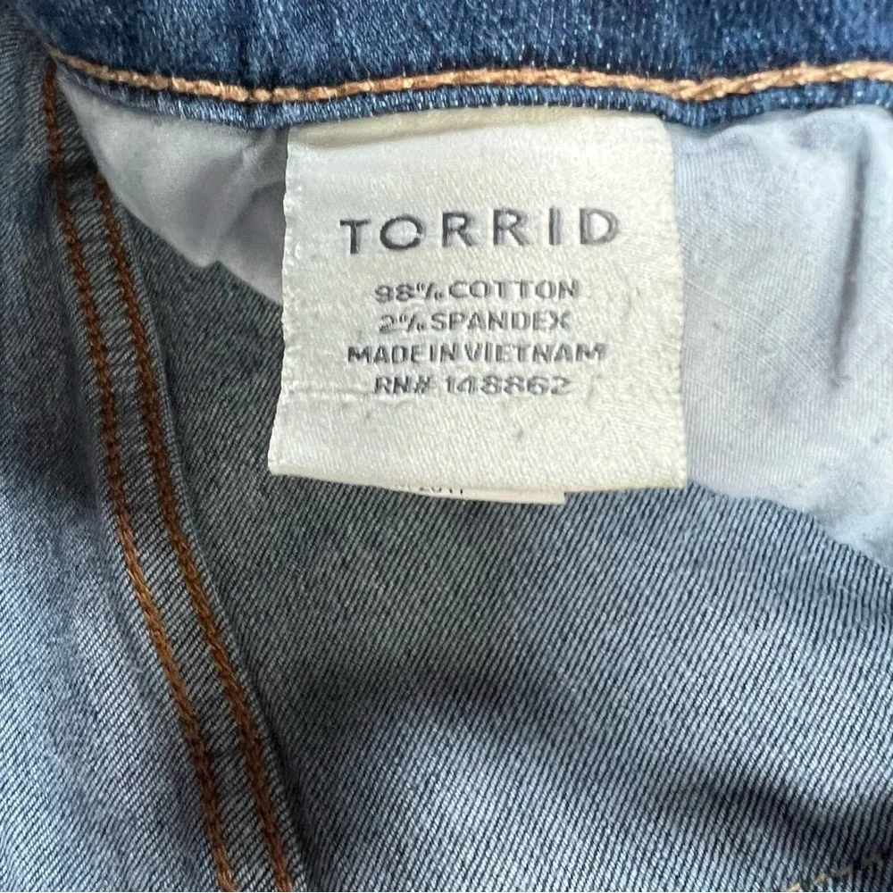Torrid Distressed Skinny Jeans‎